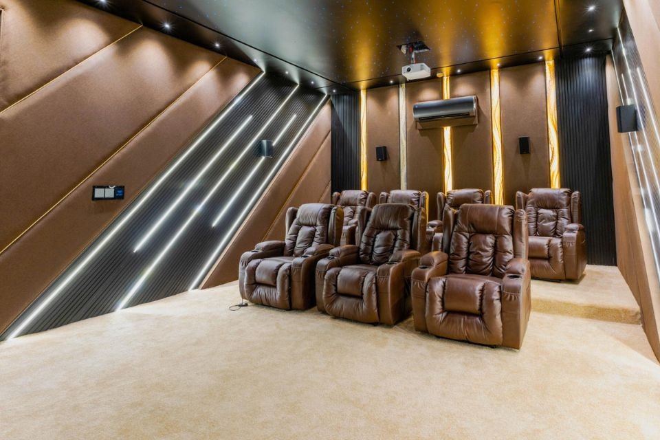 Recliner Seating Layout